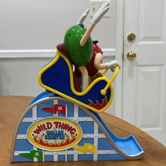 M&M’s, vintage candy dispenser. - Picture 4 of 13